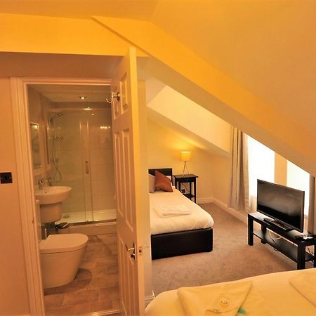 Gail'S Guest House Барри Экстерьер фото