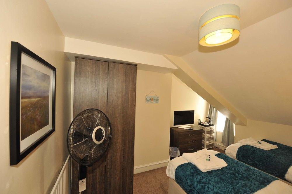 Gail'S Guest House Барри Экстерьер фото
